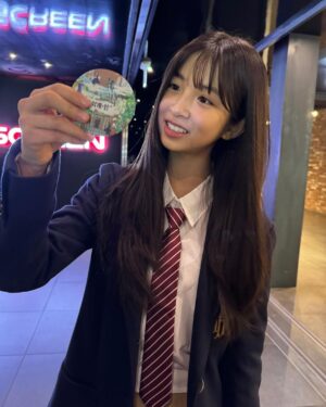 Ok Ye-rin Instagram - #광고 
@cjenmmovie

기다렸던 외계+인 2부
4DXScreen관에서 보고왔어요 😃

화려한 영상미에 스케일이 더 커졌네요
4DX 효과까지 더해지니 완전 신나고 흥미진진!
영화보는 내내 너무 재미있고 신나요 
팝콘 샀다가 하나도 못먹고 나왔어요 ㅎㅎ

좋아하는 배우분들 다 모인데다가❤️
1부의 모든 떡밥 회수에 결말까지 완벽하니
완전 강추합니다! 영화 안보신분 없게 해주세요 🙏🏻
.
.
.
#외계인2부 #외계인 #영화외계인 #절찬상영중 #4DX
#류준열 #김태리 #김우빈 #이하늬 #염정아 #조우진 
#김의성 #진선규