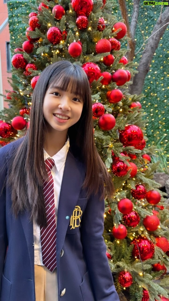 Ok Ye-rin - 1.3K Likes - #메리크리스마스 🎄
#merrychristmas
#아역배우 #옥예린
#첫눈챌린지 #카주프렌즈