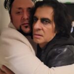 Okan Bayülgen Instagram - Jekyll ve Hyde Hayko, Richard Okan kulis buluşması. Sıcacık!