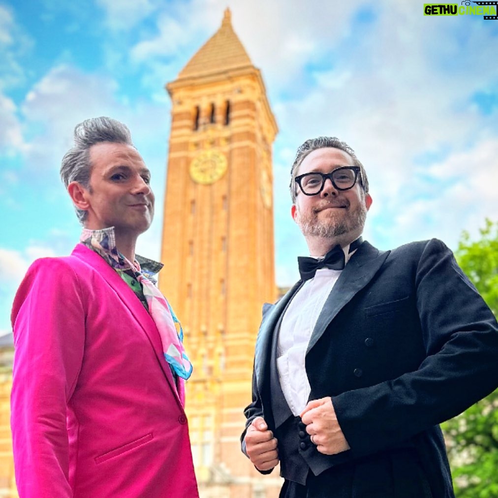 Ola Salo Instagram - Tillbaka vid Kampanilen i Peking för att rocka hela helgen! Ikväll och imorgon blir det sväng i Sveriges Madchester! Missa inte detta Norpingar!