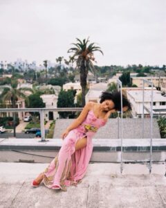 Olan Prenatt Instagram - @latimesimage 📰📰📰 thank you @colombolov3 💛💛💛 Los Angeles Times -- Newsroom