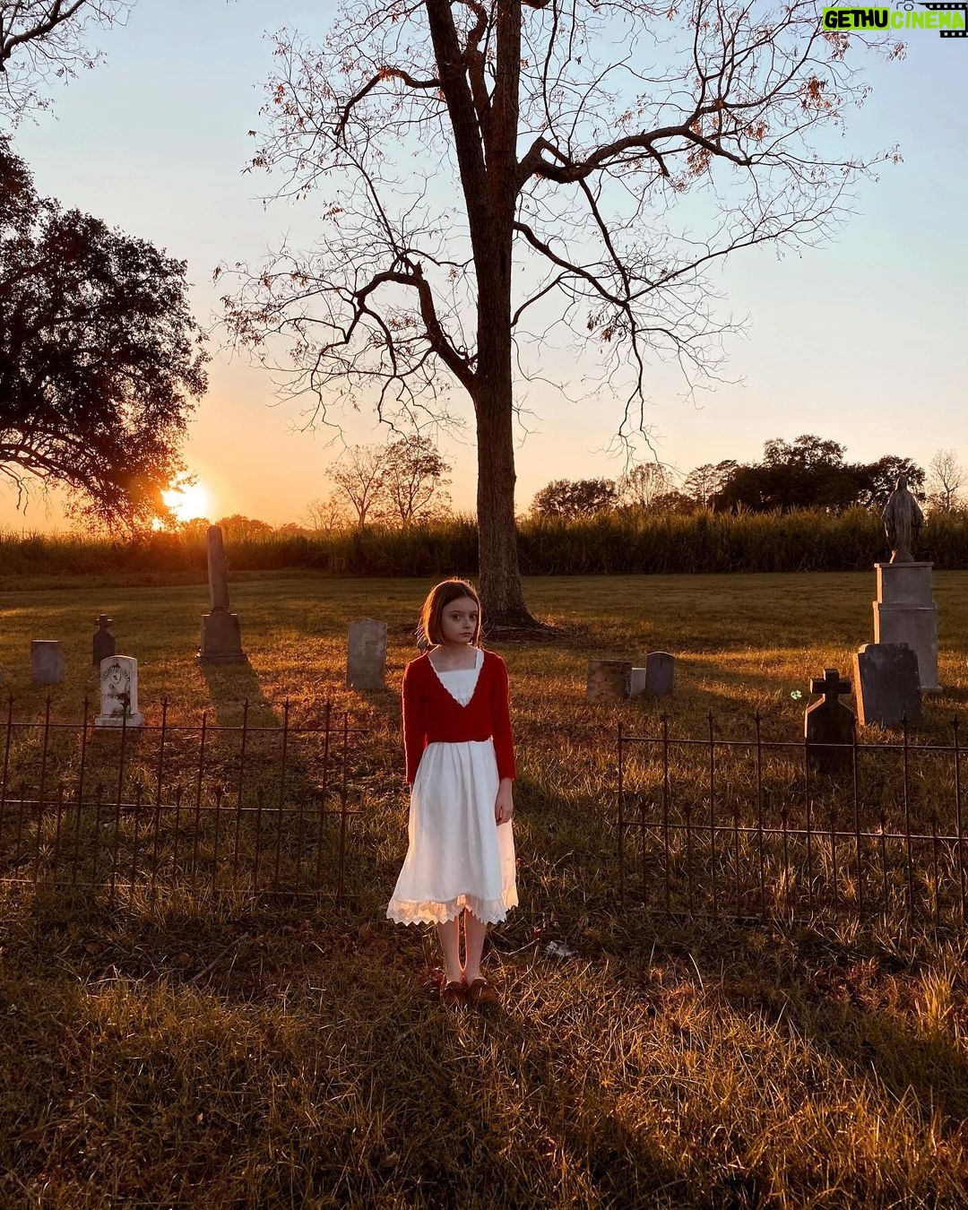 Olive Elise Abercrombie Instagram - Just wandering around the Oracle set looking for ghosts 🖤 #bts #oracle Olive loved playing around with tintype style photos. Felicity Plantation