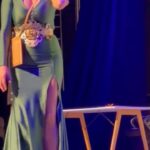 Olivia Collins Instagram – 🚨 #GUATE 🚨 Esas risas que derriban la cuarta pared 🤩 Si quieren venir a sumarse a la carcajada colectiva, los veo mañana en #Guatemala en @teatrolux 🍿 Yo estaré dando una de las dos funciones con @lizacortesmuriel e @issabelacamil ❤️‍🔥 los veo ahí 🫶🏼 

#obra #teatro #comedia #gira #guatelinda #obrabuscoalhombredemividamaridoyatuve #olivviacollins Teatro Lux
