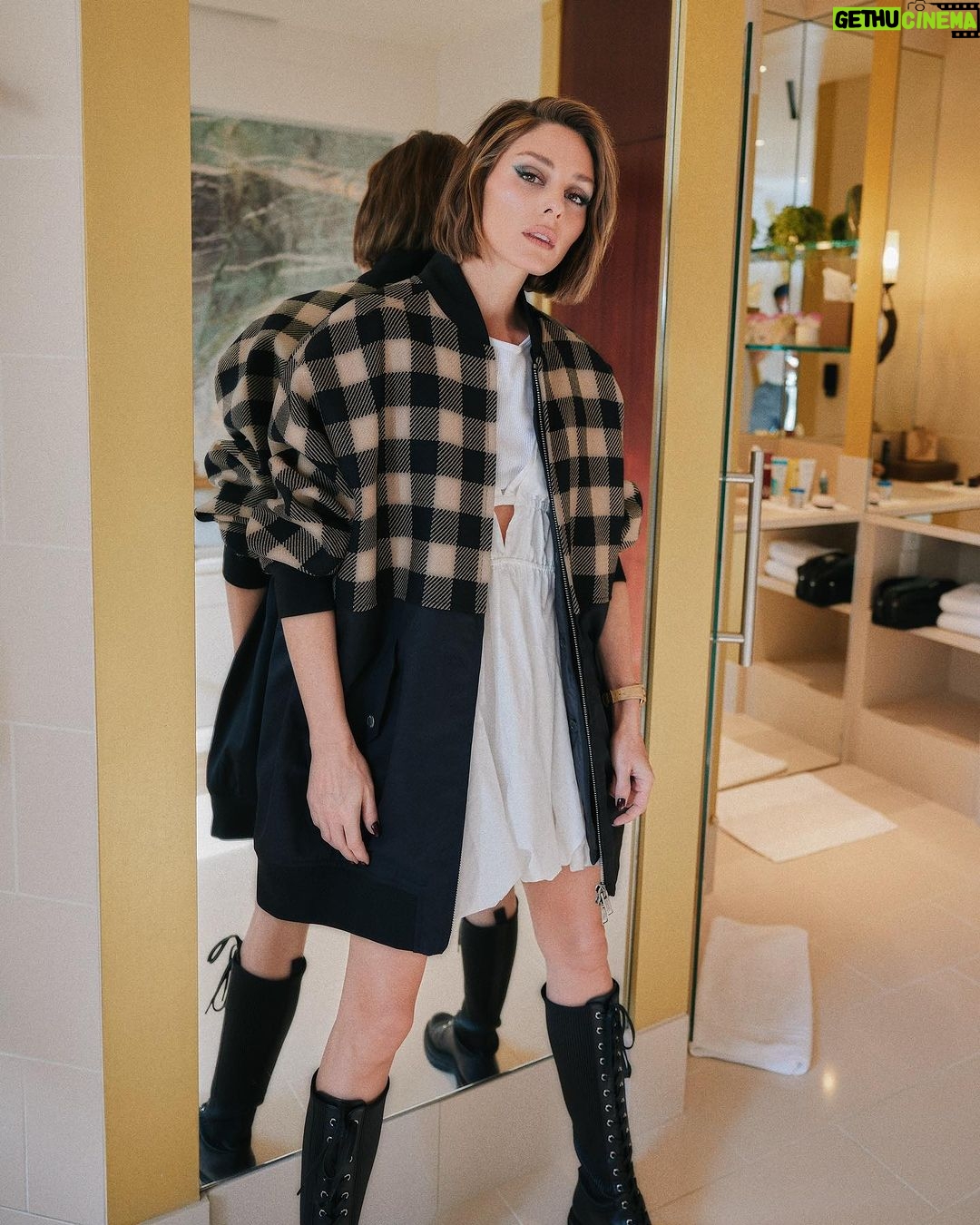Olivia Palermo Instagram - LโAppartement du @parkhyattparis ๐ Feels like my fully stocked Parisian home - a perfect new space during my time while Iโm in town ๐๐ป Paris is like a second home and now I found a fab apartment ๐๐ช ๐ท: @romilux ๐ Park Hyatt Paris-Vendome