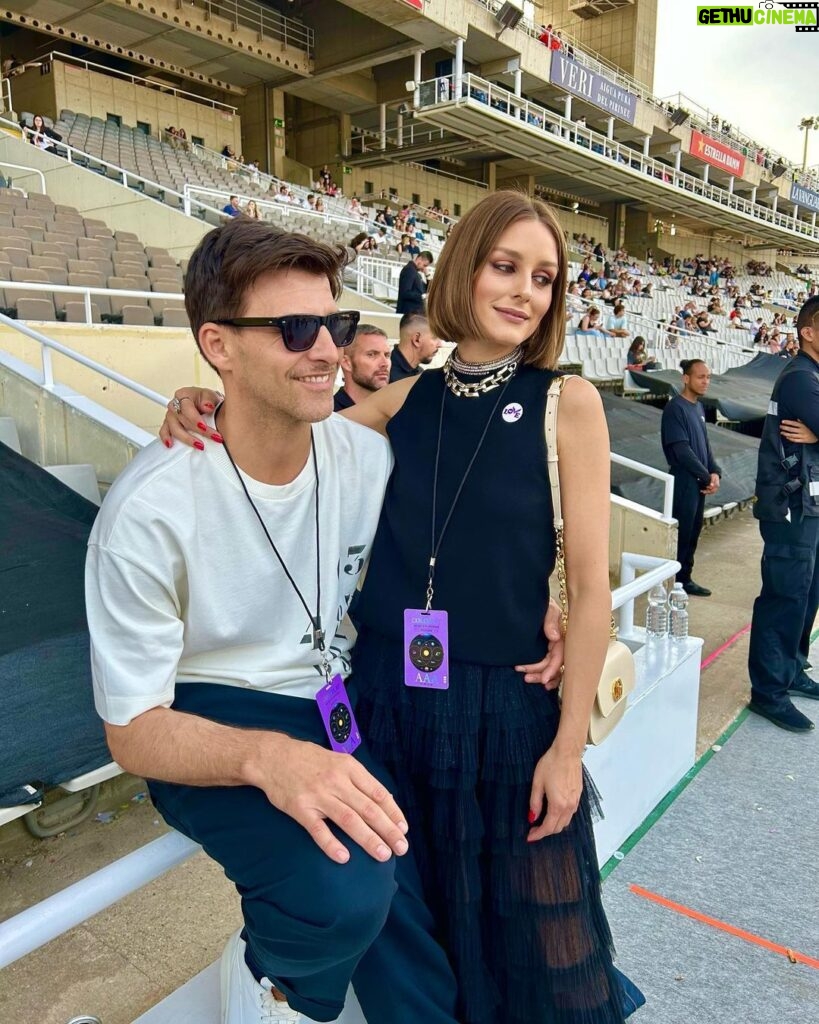 Olivia Palermo Instagram - What a fabulous trip to Barcelona and seeing my bestie @onamafalda opening for @coldplay 💃🏻🪩💁🏼‍♀️✨❤️ Barcelona, Spain