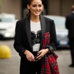 Olivia Palermo Instagram - Stepping into @MilanFashionWeek 💁🏼‍♀️🇮🇹💥💃🏻💕 happy to be back! 💇🏼‍♀️ @niky_epi 💄 @chykapuka 👗 @antoniomarrasofficial and @jonathansimkhai @simkhai @favorite.daughter 👠 @giuseppezanotti Milan, Italy