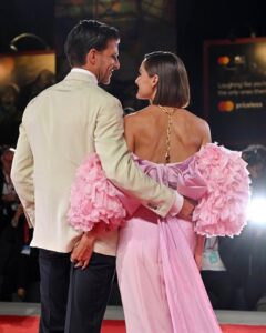 Olivia Palermo Instagram - The 80th Venice International Film Festival! 🎞️🎀🤵🏻 Thank you @campariusa for having Johannes and I as your guests 💕 👗: @tamararalph 💎: @marco_bicego 💄: @sam_tsan for @charlottetilbury 💇🏼‍♀️: @philippverheyen Venice, Italy