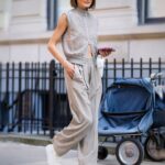 Olivia Palermo Instagram - Sandy gray all day ⬜️ 📷: @thestewartofny New York, New York