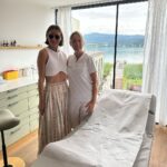 Olivia Palermo Instagram - My gut feeling asked me to come here 🤣😂 @vivamayrmariawoerth - My body is always changing and it’s so important for my health to gut reset, detox and stress relief. 👌😀This week was so necessary and I learned so much from the great team of doctors and medical staff about the Modern Mayr medicine. Thank you all so much ❤️‍🩹🙏🏻🩷💁🏼‍♀️ #vivamayr #vivamayrmariawoerth VIVAMAYR Maria Wörth