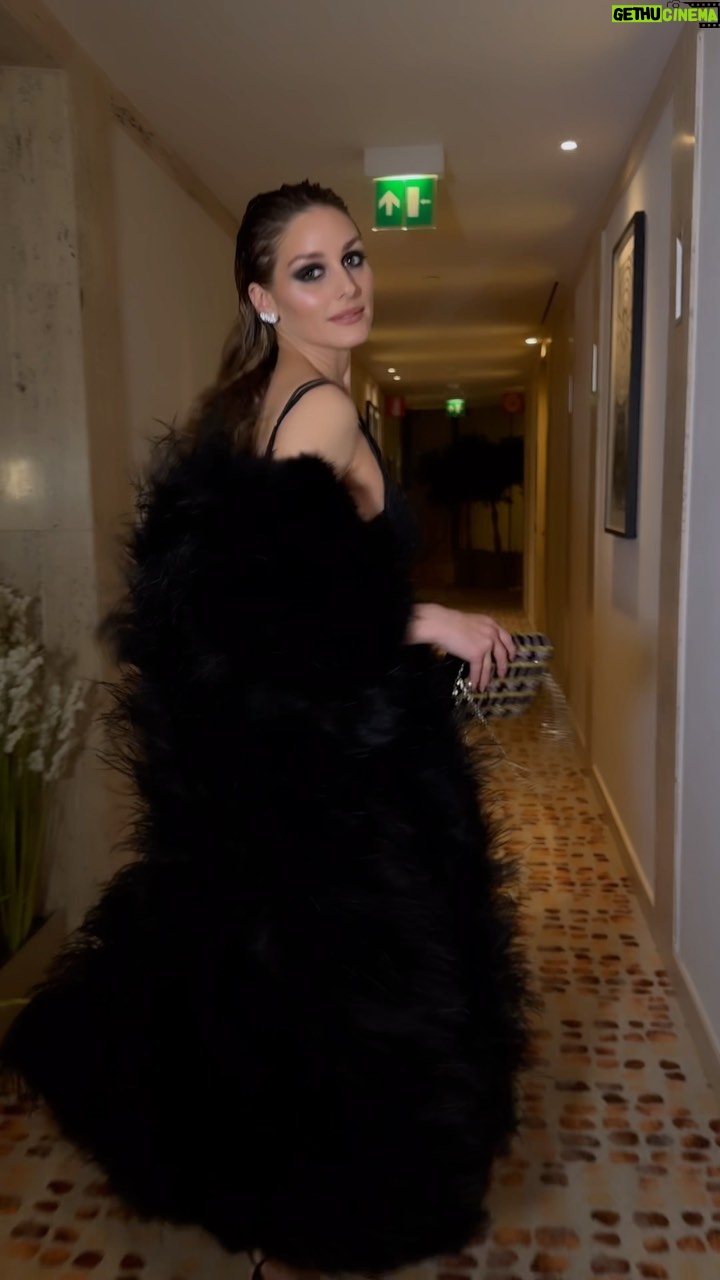 Olivia Palermo Instagram - Ready to celebrate my birthday in Milan 💓💁🏼♀️💃🏻✨💫 Milan, Italy