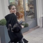 Olivia Palermo Instagram - L’attrice e modella statunitense @oliviapalermo si prepara insieme a noi per lo show autunno/inverno 2023/2024 di @ferraristyle durante la Milano Fashion Week. Scopri, step-by-step, il dietro le quinte nel nuovo episodio di #GettingReadyWith! #MFW #OliviaPalermo #FerrariStyle