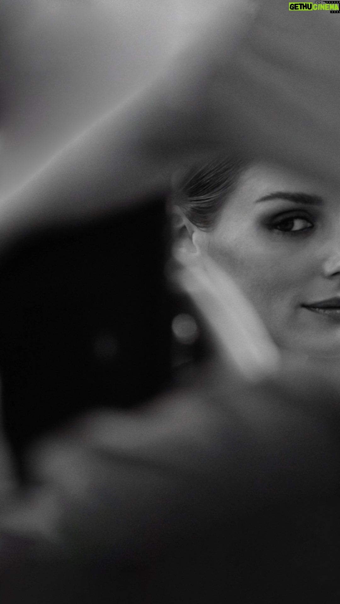 Olivia Palermo Instagram - 📢 Get ready!!! 📢 #ScalpersxOliviaPalermo is coming soon! My collaboration with @scalperscompany will be sure to amp up your ho-ho-holiday style 😉 #comingsoon