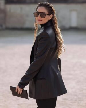 Olivia Palermo Instagram - The natural light just hits different in Paris 🌆

📷 1-5: @arturnechaev 
📷 6-9: @federicoavanzini 
📷 10: @vincenzo_grillo