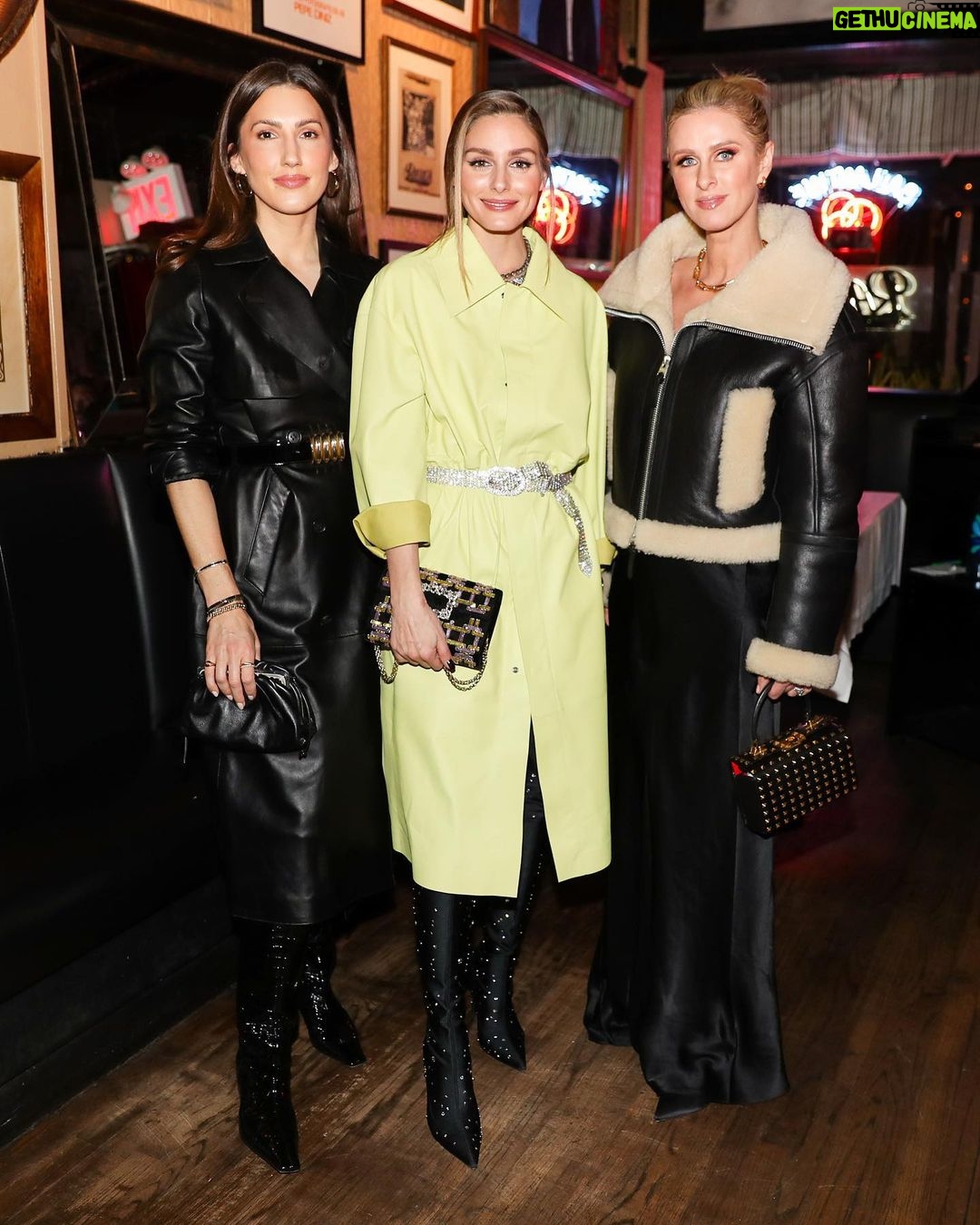 Olivia Palermo Instagram - Co-hosted an intimate dinner with @mackage last night to bring some fabulousness back to #NYFW! ππ§₯ The only thing chicer than the outerwear was the room full of amazing people π₯° Love you all and thank you for kicking off Fashion Month with me!!! π·: @thestewartofny | @neilrasmus for @bfa Raouls
