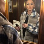 Olivia Palermo Instagram - In residence 🤗😉💗 @suvrettahouse 🎄🌲🏢🌨️🌄🎉☃️❄️ Hotel Suvretta House