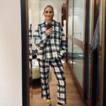 Olivia Palermo Instagram - In residence 🤗😉💗 @suvrettahouse 🎄🌲🏢🌨️🌄🎉☃️❄️ Hotel Suvretta House