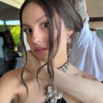 Olivia Rodrigo Instagram - TGIF thank god it’s february!!!!!
