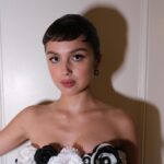Olivia Rodrigo Instagram - getting ready for the met with @yslbeauty 🖤