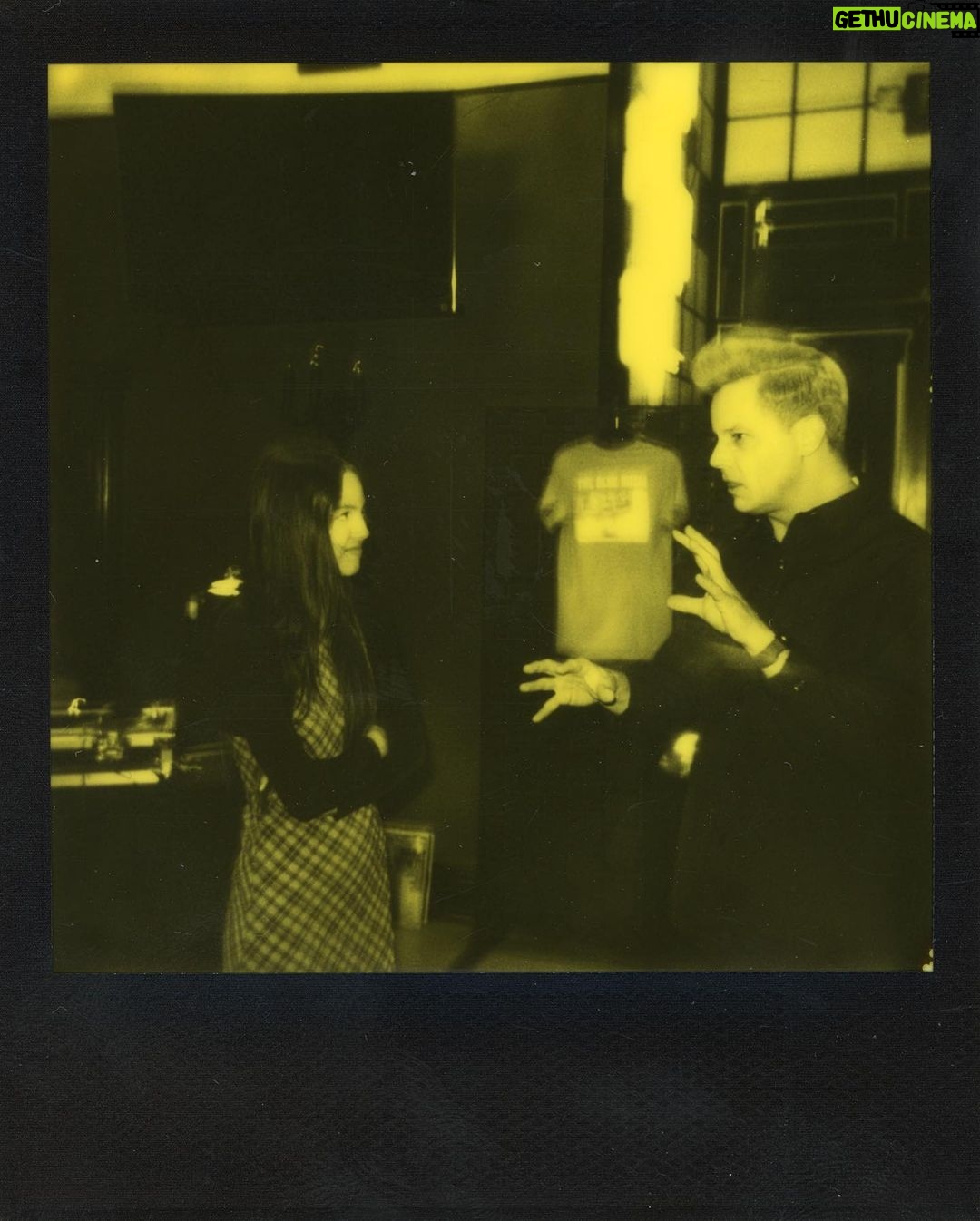 Olivia Rodrigo Instagram - got to meet my hero of all heroes today. still crying. thank u @officialjackwhite for being so kind to ur biggest fangirl. everyone go listen to fear of the dawn!!!!!ππππππ¦π¦π¦π¦ Third Man Records