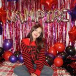 Olivia Rodrigo Instagram - thank you thank you thank you for all the love u guys have been showing vampire💌❤️ i am so excited for this new chapterrrrr 🫶🏼🫶🏼🫶🏼🫶🏼🫶🏼