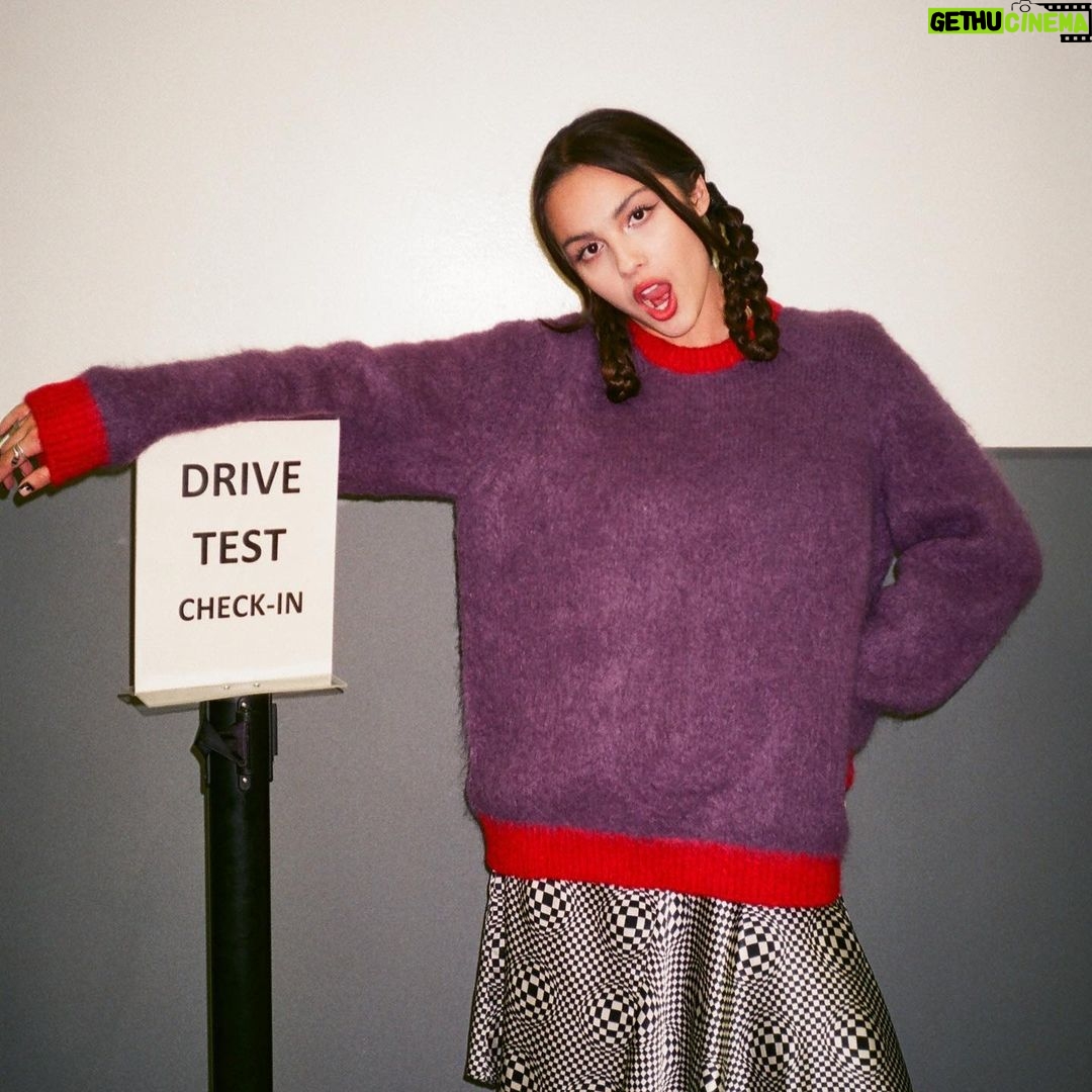 Olivia Rodrigo Instagram - my band and I went to the dmv for @npr tiny desk!!! out now 💥💥