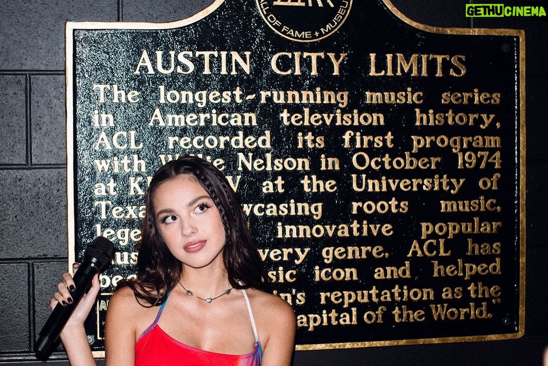 Olivia Rodrigo Instagram - my austin city limits performance airs tonight on @pbs !!! what an honorπππ