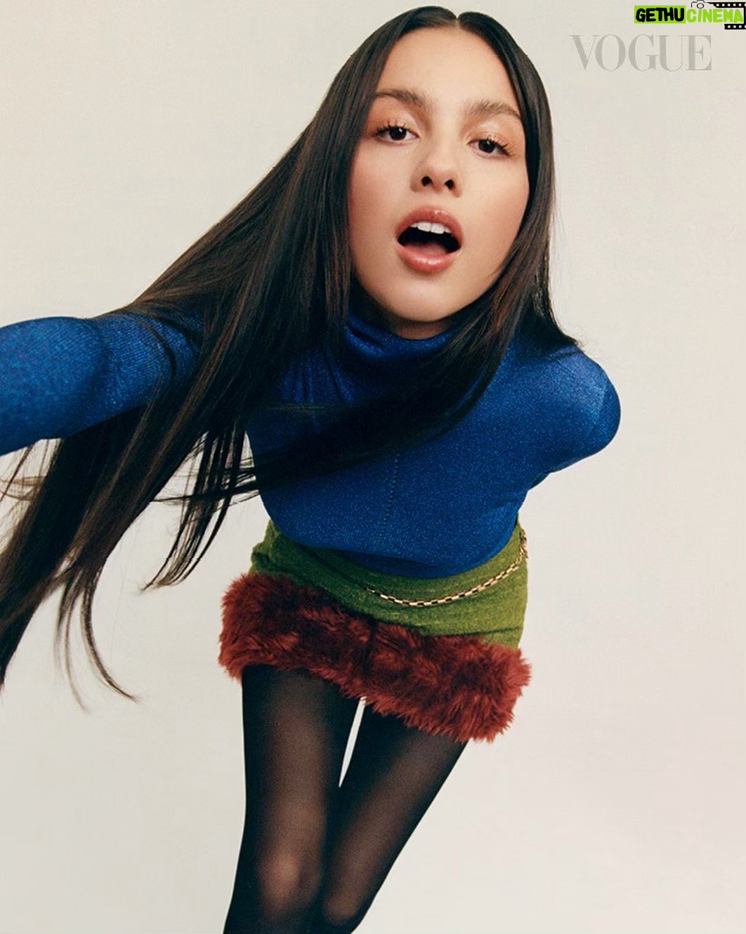 Olivia Rodrigo Instagram - what a dream @voguesingapore 🦋🦋🦋 CREDITS: Editor-in-Chief: @musingmutley Photographer: @peterashlee Fashion: @cococassibba Art director: @studionotes Hair: @claytonhawkins Make-up: @mollygreenwald Manicure: @nailzbyvee Casting: @jilldemling Producer: @paulpreiss