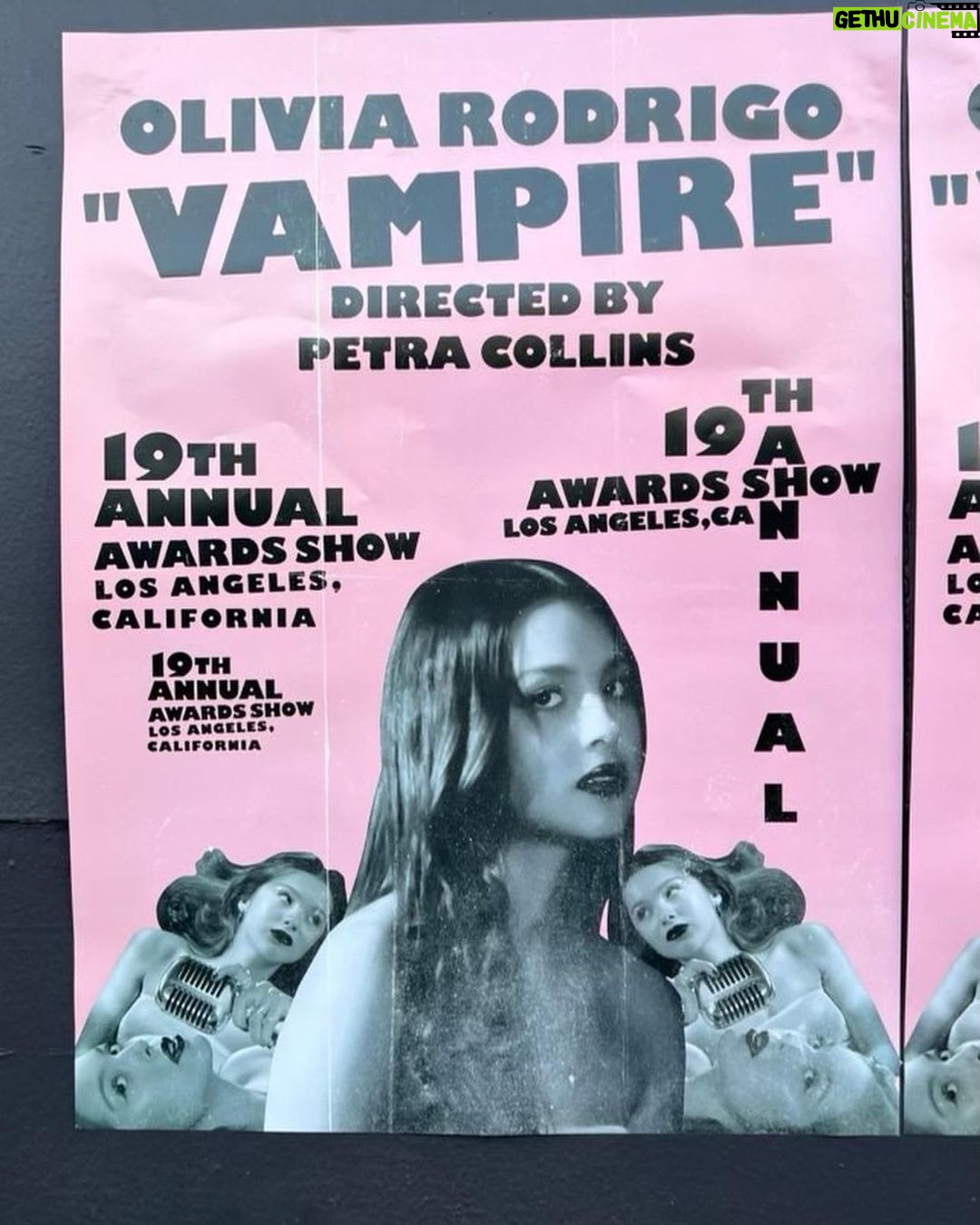 Olivia Rodrigo Instagram - thank you thank you thank you for all the love u guys have been showing vampire💌❤️ i am so excited for this new chapterrrrr 🫶🏼🫶🏼🫶🏼🫶🏼🫶🏼