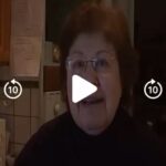 Olivia Ruiz Instagram - Tu es née sous le nom si facile à porter de Purification… Tu étais si moderne, et si peu pratiquante malgré ta chrétienté, que j’ai toujours trouvé que ce prénom ne t’allait pas du tout. Puis Purification Ruiz-Monpean, est devenue Rita Blanc. Hier, 28 janvier 2023, nous t’avons accompagnée dans ta dernière demeure. Nous avons appris à cette occasion que le 28 janvier 1939, tu grimpais dans le dernier train au départ de Girona avant la fermeture de la frontière Française aux trains provenant d’Espagne. Tu avais six ans. Depuis hier nous savons tous que tu as fait partie de la retirada, l’exode des républicains espagnols, et que c’est dans un camp de concentration à Rennes que tu es entrée en détention 4 jours plus tard, avec ta maman et tes trois sœurs aînées… (Suite en commentaire)