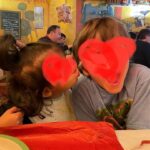 Olivia Ruiz Instagram - Avant d’être vraiment trop en retard, je tiens à vous souhaiter, ainsi qu’à ceux que vous chérissez, une année 2022 douce et joyeuse, chargée de soleil, de ciels bleus, de bienveillance, d’amour, et de folles aventures ou projets, en dépit de tout ce qui nous empêche. Et un Grrrrrrand merci à tous pour vos messages de bonne année et de joyeux annniversaire. 🥰❤️ Je vous embrasse Olivia