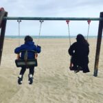 Olivia Ruiz Instagram - Tu es le sel, la cannelle, le piment Tu es le sucre, le miel Je suis l’enfant... #narbonneplage #aude #occitaniemonamour #ninominiño #mamá #newsong