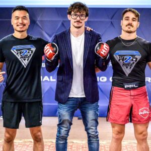 Olivier Aubin-Mercier Instagram - WINNER WINNER CHICKEN DINNER TABARNAK !

YO! Je voulais prendre un moment pour exprimer ma gratitude envers tous ceux qui m'ont soutenu lors de mon dernier combat.

En premier lieu, je tiens à remercier chaleureusement mon coach Richard HO ainsi que @kevinlan__ du @h2omma qui ont été présents à chaque étape de ma préparation, et bien plus encore.

Un gros merci également à mon entraîneur @firas_zahabi du @tristargym_mtl, pour son expérience et son expertise inestimables.

Merci à @michaeldufort.mma
et mes partenaires d'entraînement de m'avoir tant aidé durant les deux derniers mois.

Merci à Marc-André Wilson du @myologik_performance, mon préparateur physique, qui m'a aidé à atteindre un niveau de forme physique optimal.

Merci à mon physiothérapeute @maxhanna83, qui m'a aidé à récupérer de mes blessures afin d'être à 100% pour le combat.

Un petit clin d'œil à mes sponsors, @repairedugentleman et @wecook, je vous suis extrêmement reconnaissant pour votre soutien et votre contribution à mon équipe.

Finalement, mes amis, vous êtes tout simplement les meilleurs. Merci à vous tous !
/
WINNER WINNER CHICKEN DINNER TABARNAK!

YO! I wanted to take a moment to express my gratitude to everyone who supported me during my last fight.

First and foremost, I would like to warmly thank my coach Richard HO from @h2omma who was there every step of the way during my preparation, and so much more.

A big thank you also goes to my coach @firas_zahabi from @tristargym_mtl for his invaluable experience and expertise.

Thank you to Marc-André Wilson from @myologik_performance, my strength and conditioning coach, who helped me reach optimal physical fitness.

Thanks to my physiotherapist @maxhanna83, who helped me recover from my injuries to be at 100% for the fight.

A special shoutout to my sponsors, @repairedugentleman and @wecook, I am extremely grateful for your support and contribution to my team.

Lastly, my friends, you are simply the best. Thank you all!