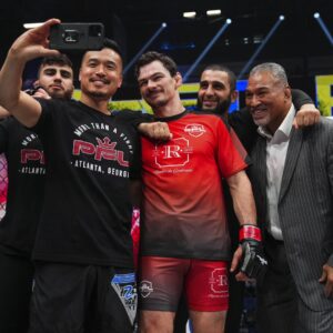 Olivier Aubin-Mercier Instagram - Je voulais prendre un moment pour remercier tous ceux qui m'ont soutenu lors de mon dernier combat.

Avant tout, je voudrais remercier mon coach Richard HO du @h2omma qui a été présent à chaque étape de ma préparation et plus encore. 

Merci à mon coach @firas_zahabi du @tristargym_mtl , pour l'expérience et l'expertise apportées.

Merci aussi à Marc-André Wilson du @myologik_performance , mon préparateur physique, de m'avoir aidé à être au top de ma forme physique.

Merci à mon physiothérapeute @maxhanna83 de m'avoir aidé à récupérer de mes blessures  pour être à 100% lors du combat.

Shout out à mes sponsors, @repairedugentleman et @wecook , merci beaucoup de votre soutien et merci de faire partie de l'équipe.

Enfin, merci à vous autres les chums ! Vous êtes les meilleurs.
/
I wanted to take a moment to thank everyone who supported me during my last fight.

First and foremost, I want to thank my coach Richard HO from H2O MMA who was by my side at every step of my preparation and more.

Thank you to my coach Firas Zahabi from Tristar for the experience and expertise brought to the table.

Thank you as well to Marc-André Wilson from Myologik Performance, my strength and conditioning coach, for helping me be in top physical shape.

Thank you to my physiotherapist Max Hanna for helping me recover from my injuries and be at 100% for the fight.

Shout out to my sponsors, Le Repaire Du Gentleman and Wecook, thank you very much for your support and for being part of the team.

Finally, thank you guys ! You the best.