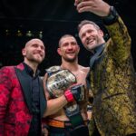 Ondřej Novotný Instagram - And NEEEW 🔥👑 @oktagonmma Lightweight Champion Silena cesta Ronyho, kdy naskocil na OKTAGON3 a od te doby se musel 4x vybudovat zpet po velkych zklamanich a porazkach. 1. Zraneni ve Vyzve, kterou mel podle mnohych ovladnout a stat se jejim sampionem 2. Prohra s Legierskym na OKT 12 3. Po 3 vitezstvich a narozeni syna prohra v covidove pevnosti s Bukim v 1.kole 4. Prohra po skvele bitve s Keitou, kterou si dlouho vycital 3 cesta za titulem uz byla ale uspesna a konecne vitezna👍🔥 Gratulace kamarade a jit jako Champ do @tipsportcz GAMECHANGER…. 😱 Tomu rikame v Survivor mit hezky terc na zadech😜