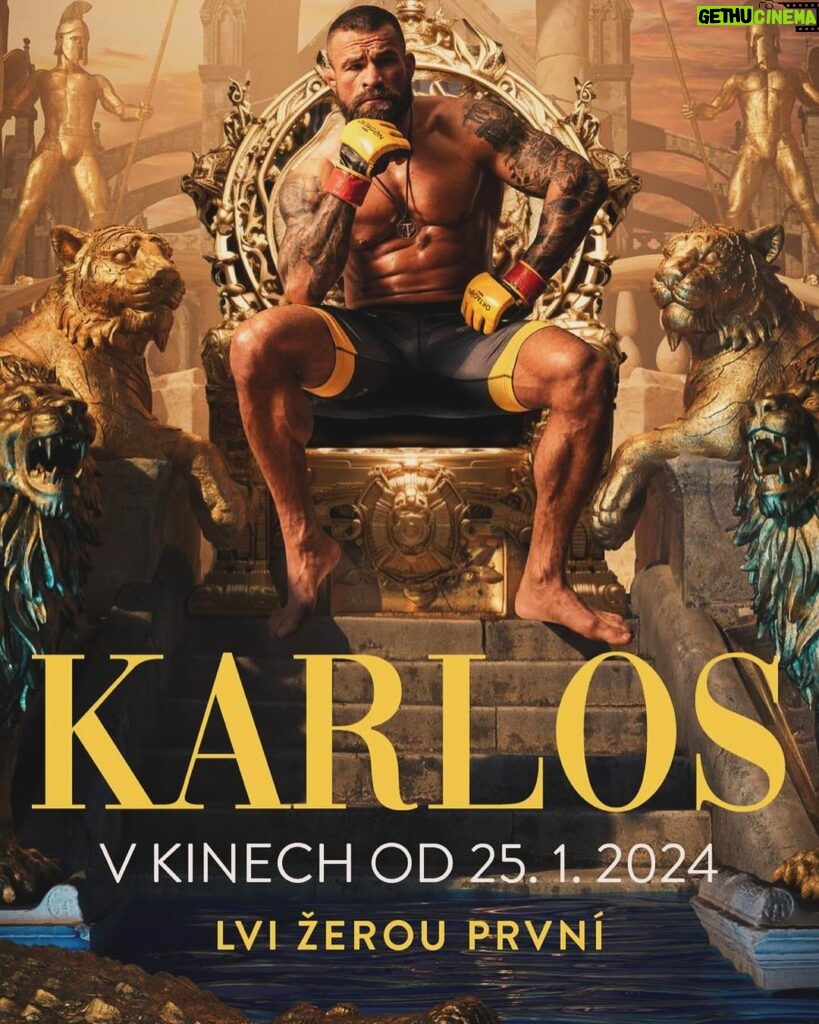Ondřej Novotný Instagram - Karlos - film ktery…. 🦻 #karlos #movie #fightlifepokracuje