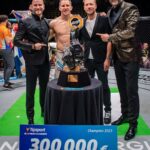 Ondřej Novotný Instagram - First ever 🔥 @tipsportcz GAMECHANGER 👑 @bojanvelickovicmma What a year 🤩 4 fights, 4 wins and 300.000€ - in 10 months Congrats my friend - well deserved 🏆✊ @oktagonmma #fightlifepokracuje