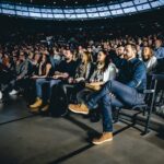 Ondřej Novotný Instagram – Po delsi dobe jsem neco cmaral na flipchart😜
Skvele publikum, tezke, ale o to zajimavejsi sekundovani hostum na stage a pro me spoustu inspirace.
Dekuju za duveru🙏
@konference_cesty_na_vrchol 

#fightlifepokracuje