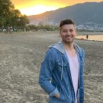 Onur Özaydın Instagram - Ordu’nun derelerine uzağım ama sahili pek güzel. Ordu Sahil Yolu