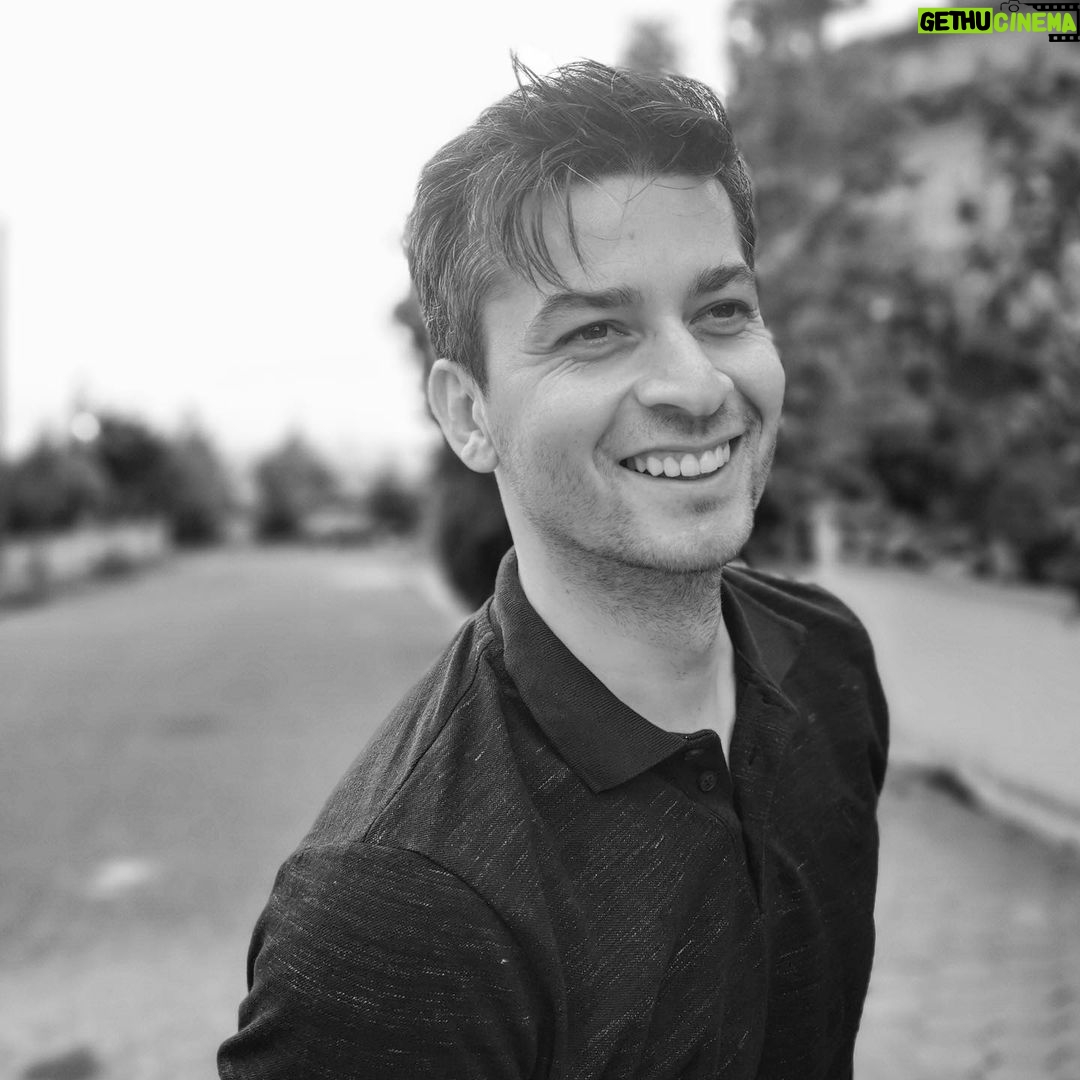 Onur Özaydın Instagram - 2019’da böyle gülüyormuşum.