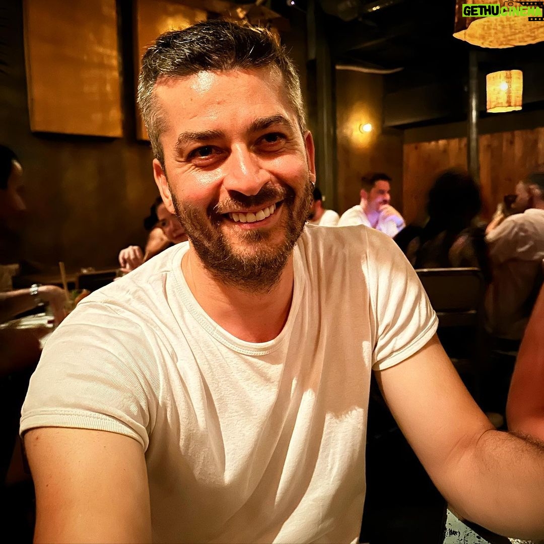 Onur Özaydın Instagram - Arkadaşlar; bu saatte fotoğraf paylaşılır mı?
