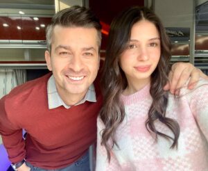 Onur Özaydın Instagram - 50 bölümü ardımızda bırakırken şu fotoğrafı da şuraya iliştiriyorum♥️ Canım kızım:) @yargidizi
