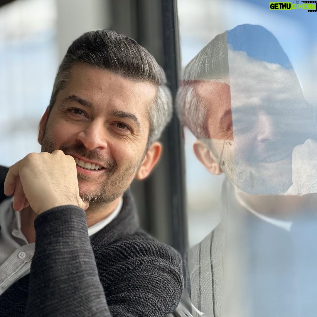 Onur Özaydın - 1.4K Likes - Cam kenarı.
📸 @onurarsli