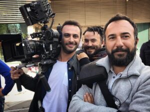 Onur Dilber Instagram - Hoop #klavyedelikanlıları çekiyoruz✌🏽
@klavyedelikanlilari @surecfilm @showtv