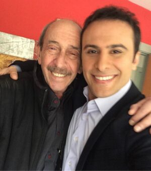 Onur Dilber Instagram - Bazı insanlara çok sıkı sarılmak istersiniz, sımsıkı... hiç gitmesinler diye... :(
Başımız sağ olsun, ışıklar içinde uyu Ayberk Abim. #ayberkatilla