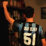 Onur Dilber Instagram - #adanademirspor Adana'da geçirdiğim 7 yılın bana kattığı gurur ve değerlerin başındasın #adanademirspor Bu güzel forma için teşekkürler Adana'nın güzel insanı @mazlumazo #haydiadanademirspor #adanamavi #trabzonbordo