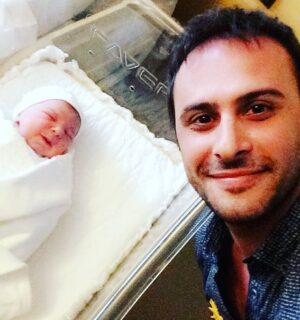 Onur Dilber Instagram - #güneşdoğdu #dayıoldum #dayıyımulan #hoşgeldingüneş #ömrünmutlugecsin #canımgüneşim