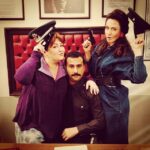 Onur Dilber Instagram - #seksenler bu akşam sezon finali yapıyor. 20.00'da #trt1 'de iyi seyirler efendim @ozlemelon @aysetolgaiyiyasam