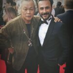 Onur Dilber Instagram - Dünyadan Kim Ki-duk geçti. ‘Kapan’ filmimizin dünya prömiyerini yaptığı Moskova Film Festivali’nde juri başkanıydı. Ne büyük onur. Ne mutlu ki yollarımız kesişti. Huzur içinde uyu😔🙏 #kimkiduk #moskovanisan2019