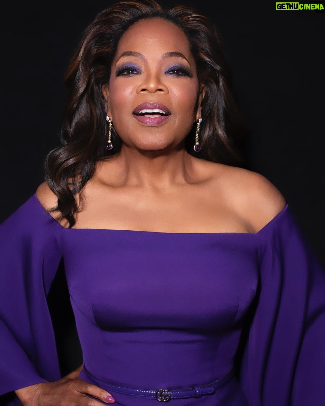 Oprah Winfrey Instagram - Just when I didn’t think another purple dress could be made, @gucci made this beauty so I could cheer @thecolorpurple cast at the @sagawards. Thank you @sabatods 💜 (📸: @maxfarago)