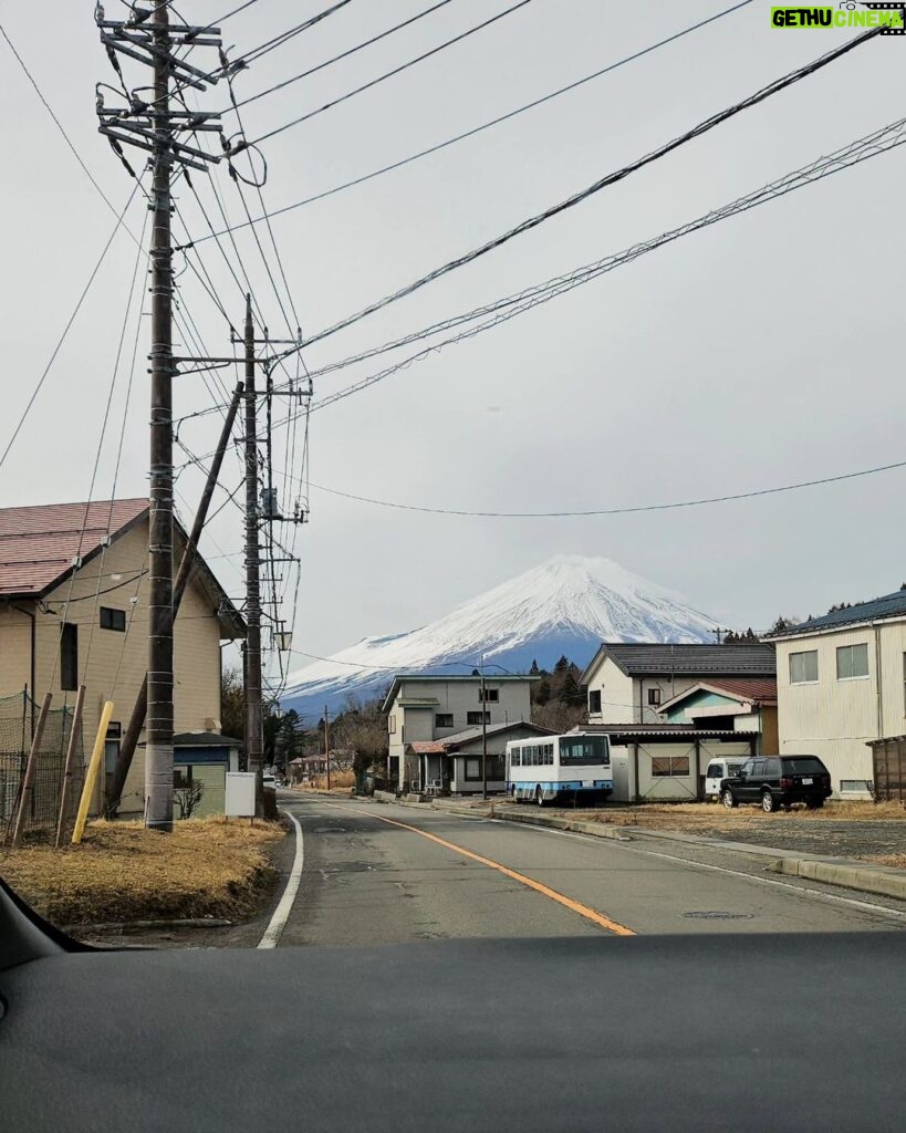 Oranicha Krinchai Instagram - Fujisan collection🏔🍡 Kawaguchiko, Fuji, Japan